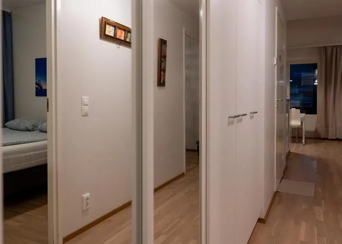 بيت ضيافة Transit & Sauna Airport