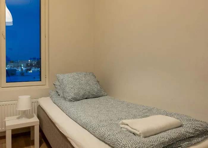 بيت ضيافة Transit & Sauna Airport فانتا